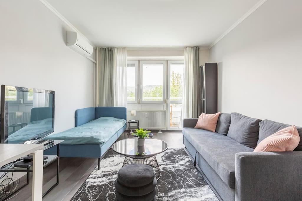Lovely 1 Bedroom Flat - Gazdagret Boedapest Buitenkant foto