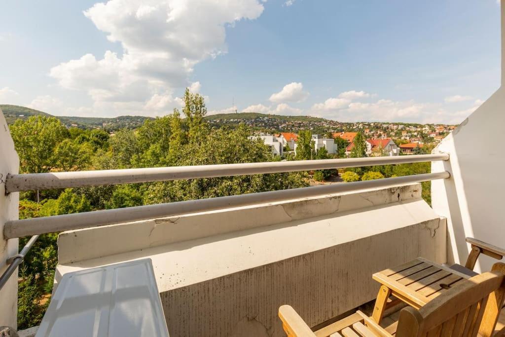 Lovely 1 Bedroom Flat - Gazdagret Boedapest Buitenkant foto