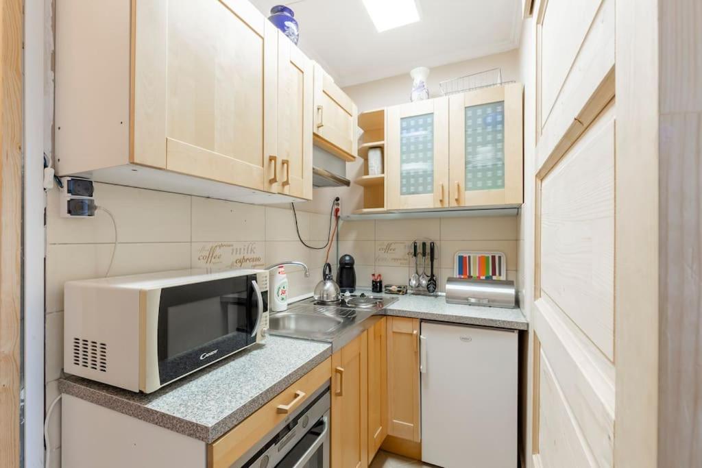 Lovely 1 Bedroom Flat - Gazdagret Boedapest Buitenkant foto